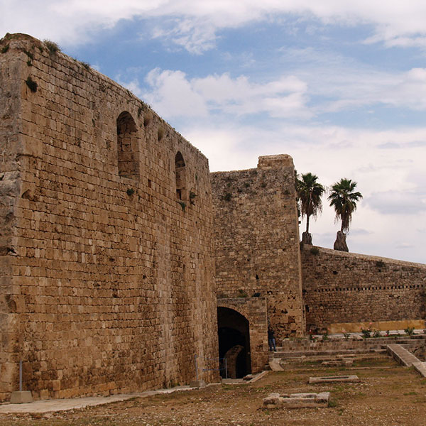 citadel-of-raymond-de-saint-gilles-tripoli-castle-lebanon