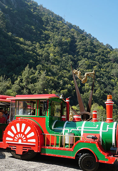 train-shuttle-at-jeita-lebanon