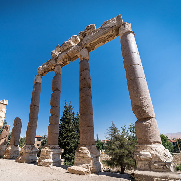 baalbek-roman-ruins-lebanon-7 (1)