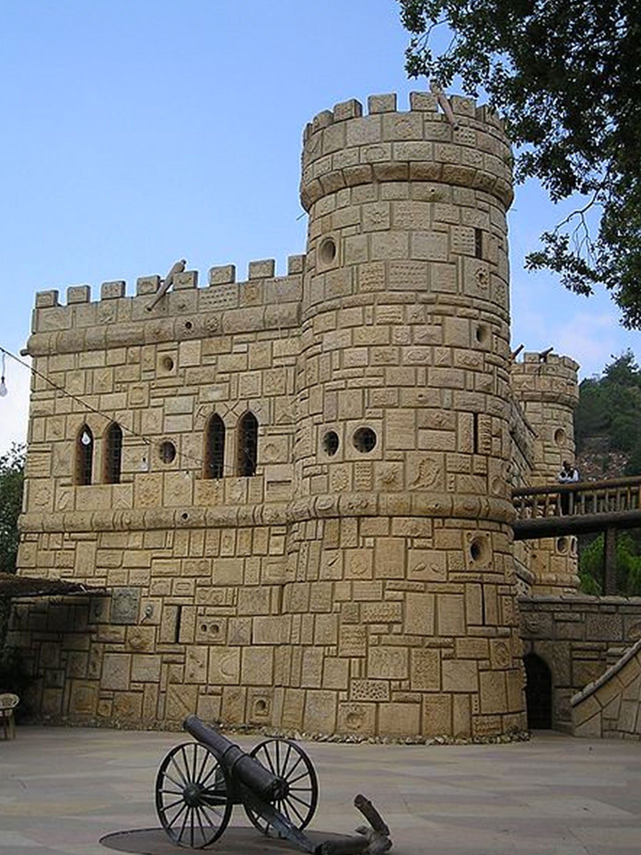 moussa-castle-beiteddine-lebanon