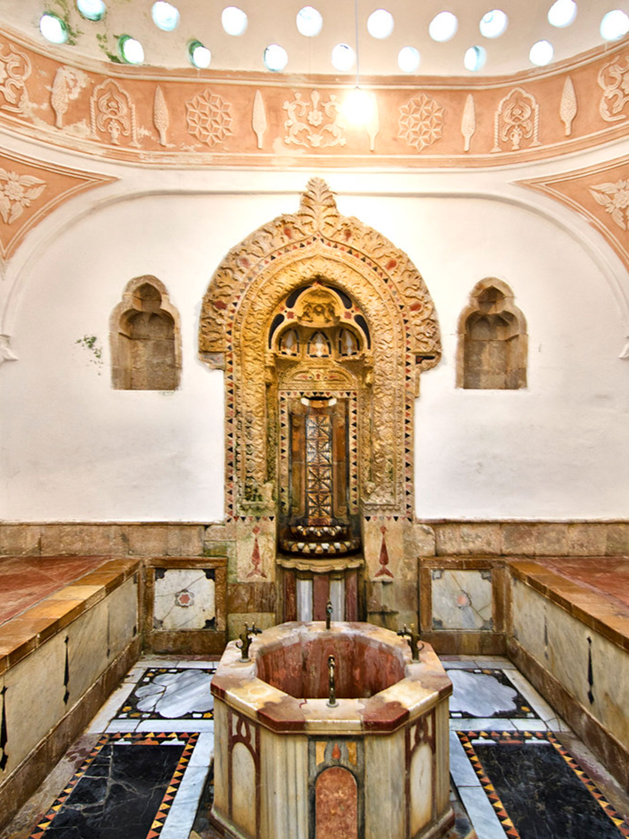 turkish-bath-beiteddine-palace-lebanon